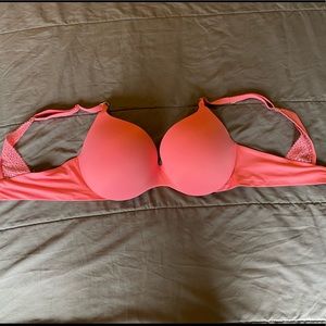 Coral VS Bra